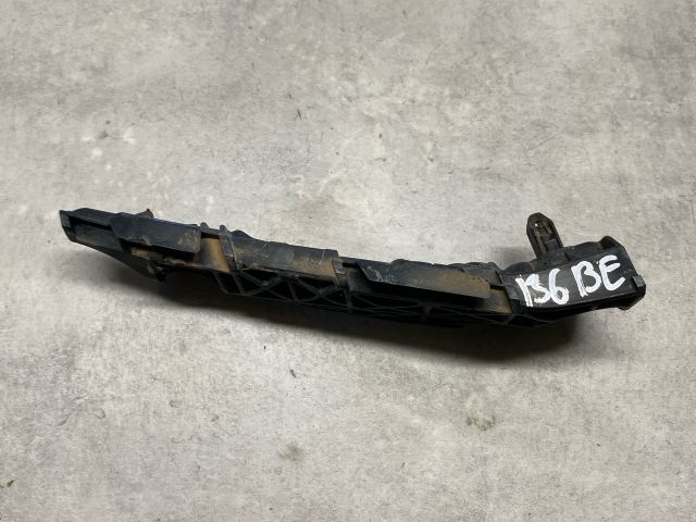 bontott TOYOTA RAV 4 Bal első Lökhárító Tartó (Műanyag)