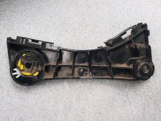 bontott TOYOTA RAV 4 Bal első Lökhárító Tartó (Műanyag)