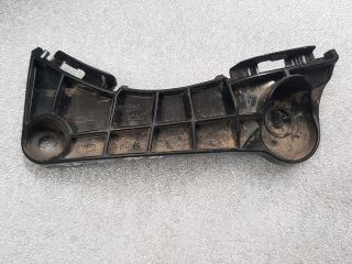 bontott TOYOTA RAV 4 Bal első Lökhárító Tartó (Műanyag)