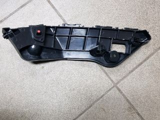 bontott TOYOTA RAV 4 Bal első Lökhárító Tartó (Műanyag)