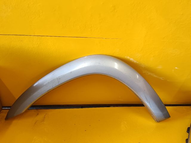 bontott TOYOTA RAV 4 Bal első Sárvédő Szélesítő