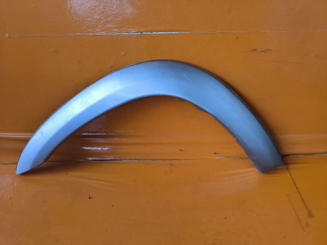 bontott TOYOTA RAV 4 Bal első Sárvédő Szélesítő