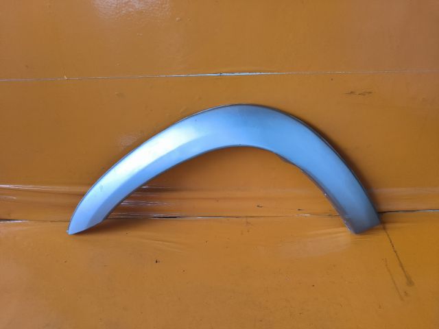 bontott TOYOTA RAV 4 Bal első Sárvédő Szélesítő