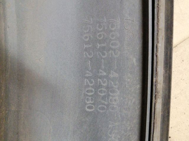 bontott TOYOTA RAV 4 Bal első Sárvédő Szélesítő