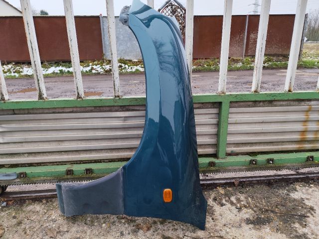 bontott TOYOTA RAV 4 Bal első Sárvédő