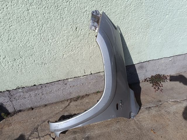 bontott TOYOTA RAV 4 Bal első Sárvédő