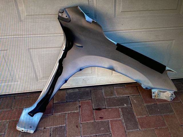 bontott TOYOTA RAV 4 Bal első Sárvédő