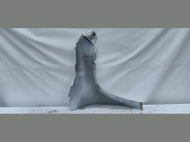 bontott TOYOTA RAV 4 Bal első Sárvédő