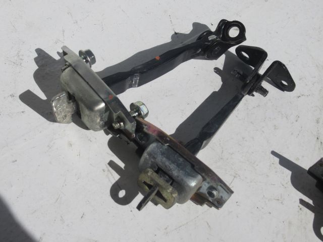 bontott TOYOTA RAV 4 Bal első Zsanér