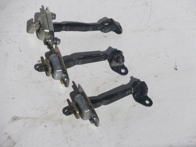 bontott TOYOTA RAV 4 Bal első Zsanér