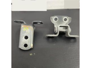 bontott TOYOTA RAV 4 Bal első Zsanér