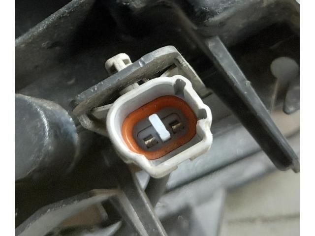 bontott TOYOTA RAV 4 Bal Fényszóró