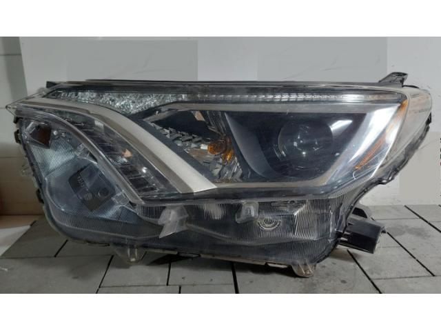 bontott TOYOTA RAV 4 Bal Fényszóró