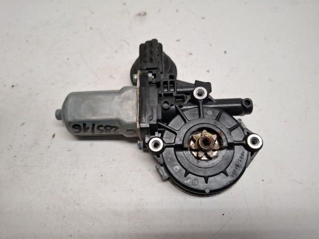 bontott TOYOTA RAV 4 Bal hátsó Ablakemelő Motor