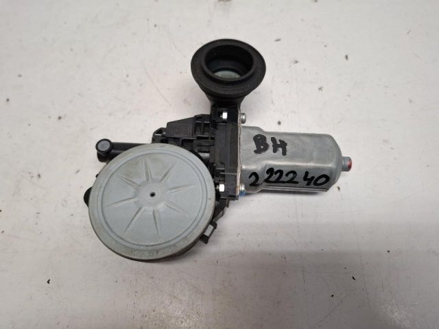 bontott TOYOTA RAV 4 Bal hátsó Ablakemelő Motor