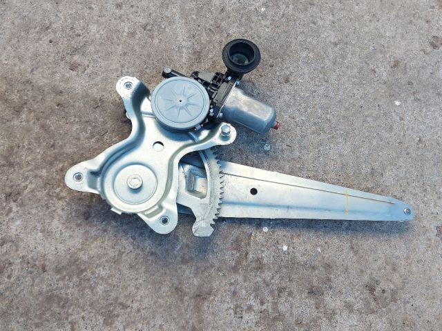 bontott TOYOTA RAV 4 Bal hátsó Ablakemelő Szerkezet (Elektromos)