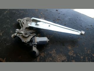 bontott TOYOTA RAV 4 Bal hátsó Ablakemelő Szerkezet (Elektromos)