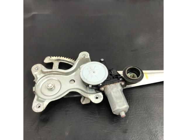 bontott TOYOTA RAV 4 Bal hátsó Ablakemelő Szerkezet (Elektromos)