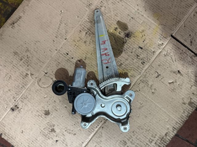 bontott TOYOTA RAV 4 Bal hátsó Ablakemelő Szerkezet (Elektromos)