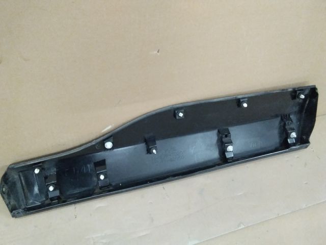 bontott TOYOTA RAV 4 Bal hátsó Ajtó Díszléc