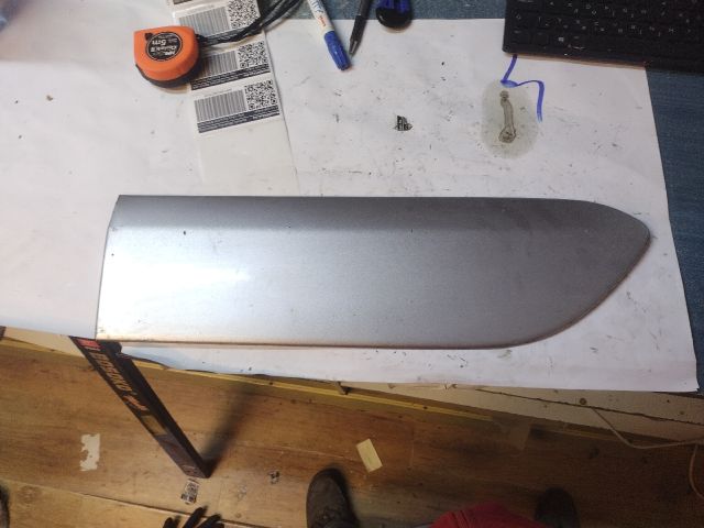 bontott TOYOTA RAV 4 Bal hátsó Ajtó Díszléc