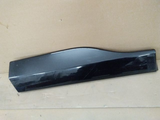 bontott TOYOTA RAV 4 Bal hátsó Ajtó Díszléc