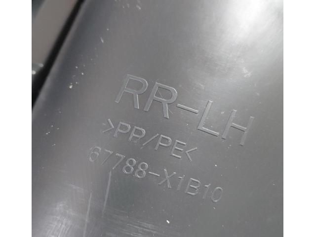 bontott TOYOTA RAV 4 Bal hátsó Ajtó Kárpit