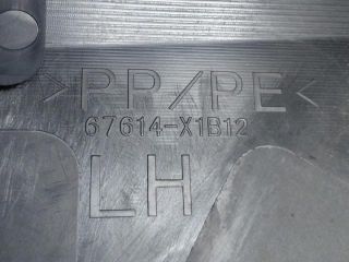 bontott TOYOTA RAV 4 Bal hátsó Ajtó Kárpit