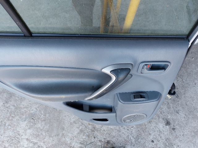 bontott TOYOTA RAV 4 Bal hátsó Ajtó (Részeivel)