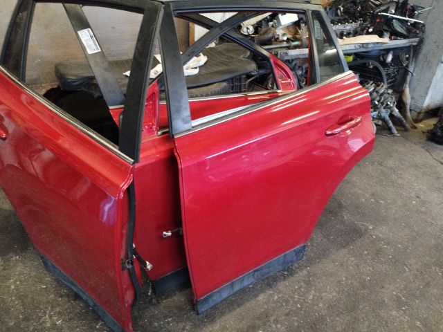 bontott TOYOTA RAV 4 Bal hátsó Ajtó (Üres lemez)