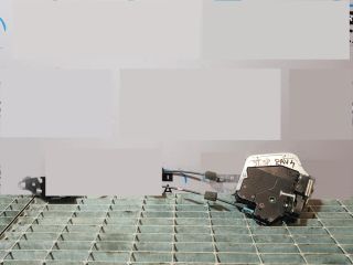 bontott TOYOTA RAV 4 Bal hátsó Ajtózár