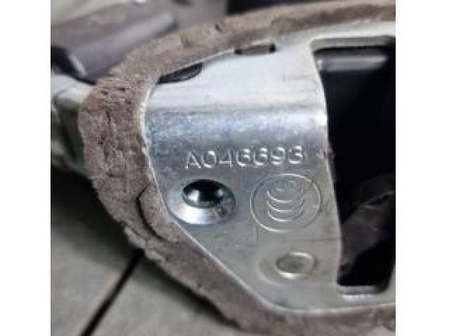 bontott TOYOTA RAV 4 Bal hátsó Ajtózár