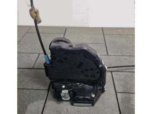 bontott TOYOTA RAV 4 Bal hátsó Ajtózár