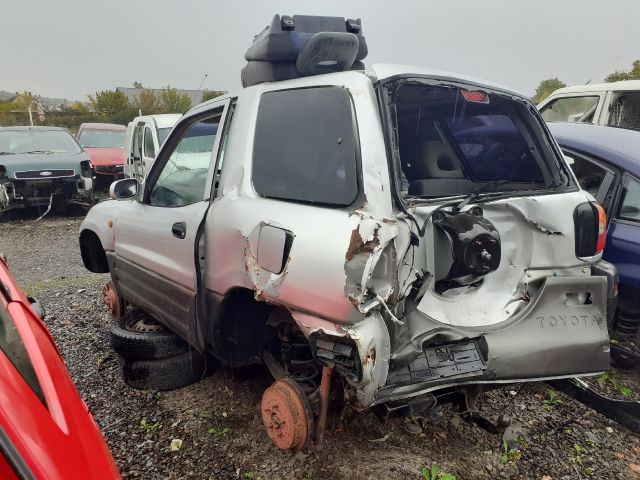 bontott TOYOTA RAV 4 Bal hátsó Csonkállvány Kerékaggyal