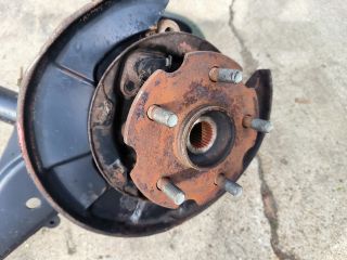 bontott TOYOTA RAV 4 Bal hátsó Csonkállvány Kerékaggyal