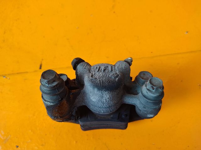 bontott TOYOTA RAV 4 Bal hátsó Féknyereg Munkahengerrel