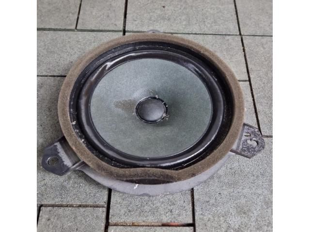 bontott TOYOTA RAV 4 Bal hátsó Hangszóró
