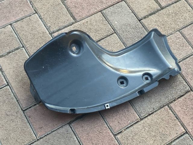 bontott TOYOTA RAV 4 Bal hátsó Hátsó Dobbetét (Kerékjárati, Műanyag)