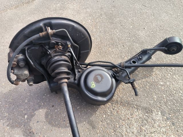 bontott TOYOTA RAV 4 Bal hátsó Kerékagy