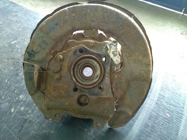 bontott TOYOTA RAV 4 Bal hátsó Kerékagy