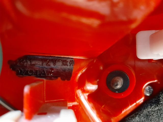 bontott TOYOTA RAV 4 Bal Hátsó Lámpa