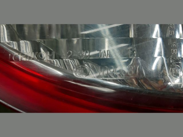 bontott TOYOTA RAV 4 Bal Hátsó Lámpa