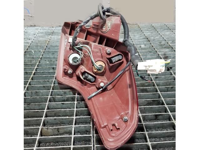 bontott TOYOTA RAV 4 Bal Hátsó Lámpa