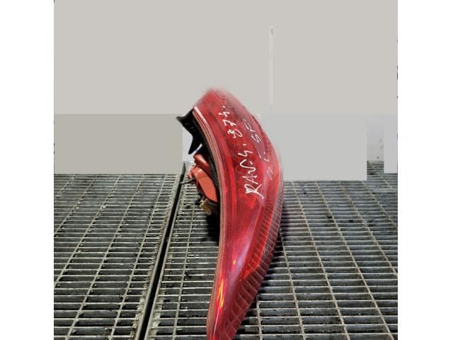 bontott TOYOTA RAV 4 Bal Hátsó Lámpa