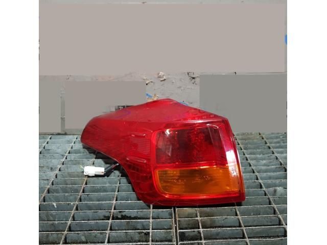 bontott TOYOTA RAV 4 Bal Hátsó Lámpa