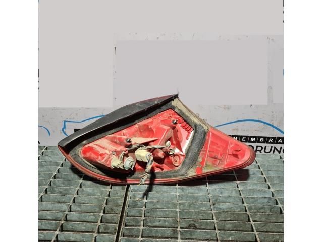 bontott TOYOTA RAV 4 Bal Hátsó Lámpa