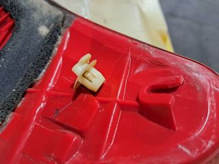 bontott TOYOTA RAV 4 Bal Hátsó Lámpa