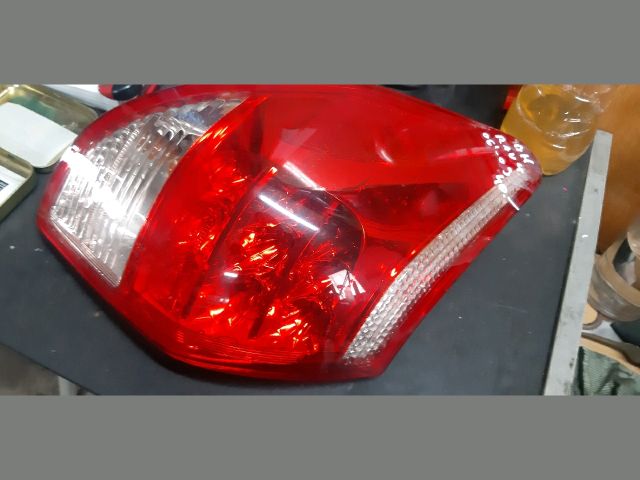 bontott TOYOTA RAV 4 Bal Hátsó Lámpa