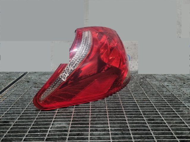 bontott TOYOTA RAV 4 Bal Hátsó Lámpa