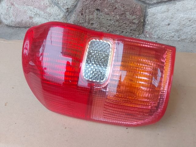 bontott TOYOTA RAV 4 Bal Hátsó Lámpa